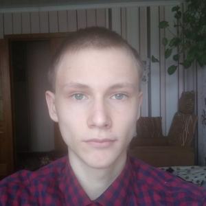 Парни в Пинске: Вадим, 22 - ищет девушку из Пинска