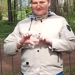 Девушки в Ижевске: Настёна, 43 - ищет парня из Ижевска