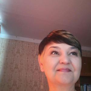 Елена, 57 лет, Магадан