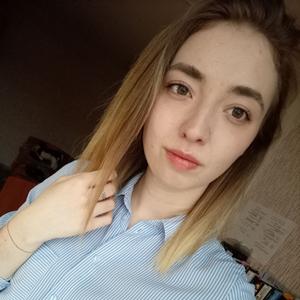 Девушки в Казани (Татарстан): Регина, 24 - ищет парня из Казани (Татарстан)