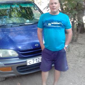 Парни в Волгограде: Ринат, 59 - ищет девушку из Волгограда