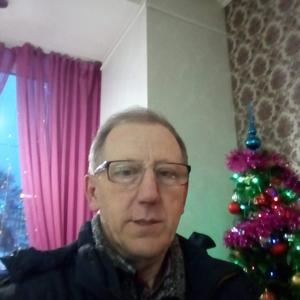 Роман, 68 лет, Березники