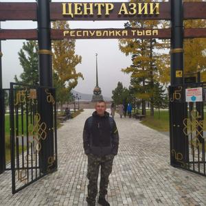 Парни в Нижнекамске: Виталий, 32 - ищет девушку из Нижнекамска