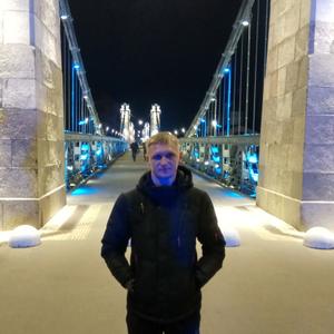Парни в Пскове: Максим, 39 - ищет девушку из Пскова