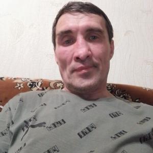 Олег, 46 лет, Назарово