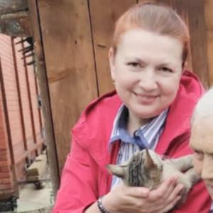 Девушки в Ижевске: Елена, 57 - ищет парня из Ижевска