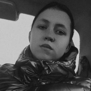 Девушки в Череповце: Анастасия, 19 - ищет парня из Череповца