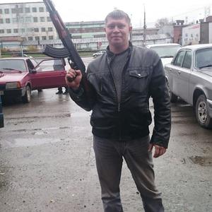 Парни в Нижний Тагиле: Владимир, 40 - ищет девушку из Нижний Тагила