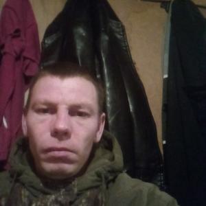 Парни в Новодвинске: Артём Устинов, 38 - ищет девушку из Новодвинска