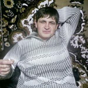 Парни в Фергане: Евгений Нуштаев, 40 - ищет девушку из Ферганы