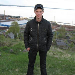 Парни в Медвежьегорске: Василий, 36 - ищет девушку из Медвежьегорска