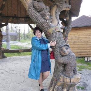 Девушки в Ставрополе: Елена, 61 - ищет парня из Ставрополя