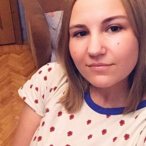 Девушки в Томске: Александра, 30 - ищет парня из Томска