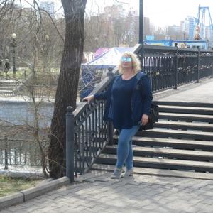 Девушки в Владивостоке: Светлана, 51 - ищет парня из Владивостока