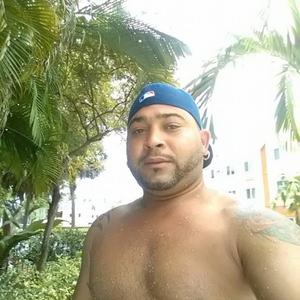 Lisandro, 38 лет, Miami