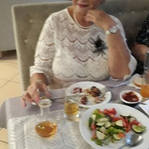 Девушки в Таганроге: Валентина, 75 - ищет парня из Таганрога