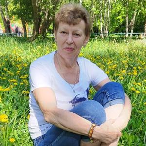 Девушки в Новосибирске: Анна, 61 - ищет парня из Новосибирска