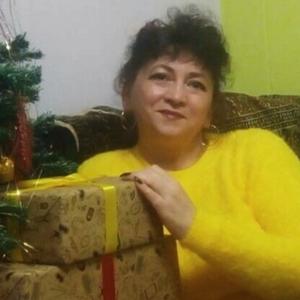 Девушки в Новосибирске: Елена, 54 - ищет парня из Новосибирска