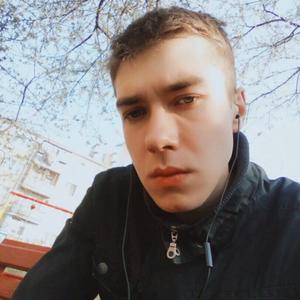 Парни в Новороссийске: Кирилл, 25 - ищет девушку из Новороссийска