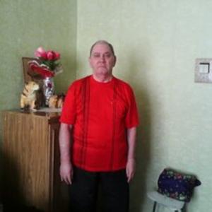 Парни в Волгодонске: Птр, 74 - ищет девушку из Волгодонска