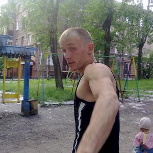 Парни в Нижний Тагиле: Игорь, 34 - ищет девушку из Нижний Тагила