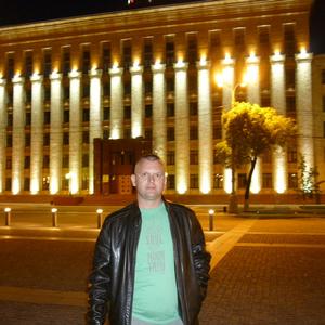 Дмитрий, 40 лет, Волжский