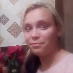 Девушки в Ангарске: Кристина, 32 - ищет парня из Ангарска