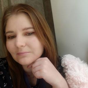 Девушки в Томске: Наташа, 30 - ищет парня из Томска