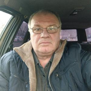 Парни в Твери: Александр, 65 - ищет девушку из Твери