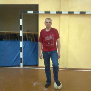 Парни в Нягани: Сергей Савичев, 59 - ищет девушку из Нягани
