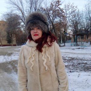 Девушки в Вольске: Ирина, 59 - ищет парня из Вольска