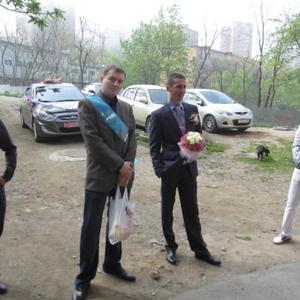 Парни в Владивостоке: Александр, 40 - ищет девушку из Владивостока