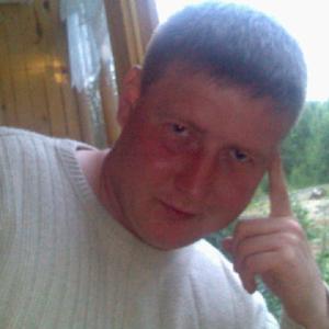 Парни в Екатеринбурге: Андрей Гурьев, 42 - ищет девушку из Екатеринбурга