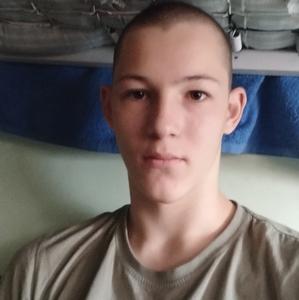 Парни в Владивостоке: Матвей, 18 - ищет девушку из Владивостока