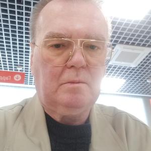 Юрий, 62 года, Москва