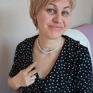 Девушки в Петрозаводске: Наталья, 49 - ищет парня из Петрозаводска