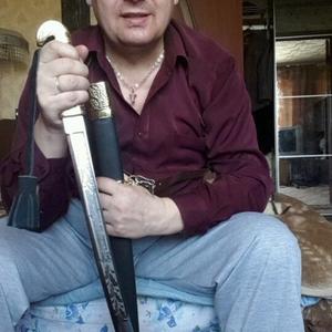 Парни в Омске: Сережа Сериков, 67 - ищет девушку из Омска