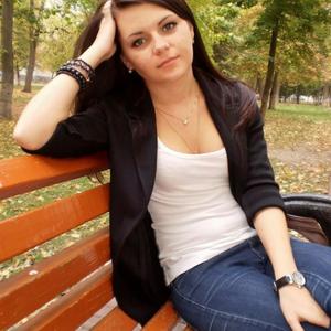 Девушки в Ульяновске: Елена, 38 - ищет парня из Ульяновска