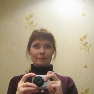 Девушки в Петрозаводске: Мария Сергеева, 50 - ищет парня из Петрозаводска