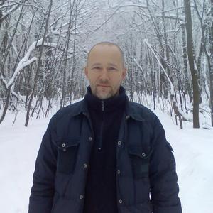 Парни в Саратове: Sergei, 58 - ищет девушку из Саратова