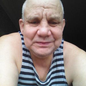 Юрий, 66 лет, Санкт-Петербург