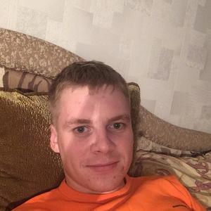 Евгений, 27 лет, Углегорск