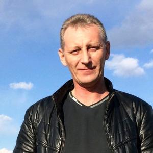 Антон, 53 года, Волхов