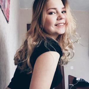 Девушки в Новокузнецке: Аня, 27 - ищет парня из Новокузнецка