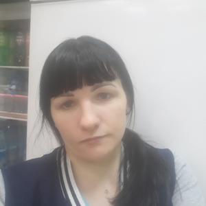 Девушки в Ангарске: Ксения, 35 - ищет парня из Ангарска