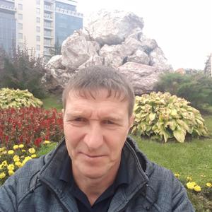 Валерий, 56 лет, Алдан