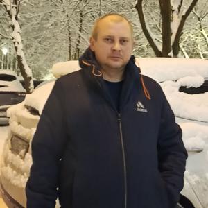 Парни в Волгограде: Владимир, 43 - ищет девушку из Волгограда