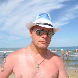 Олег, 56 лет, Сертолово