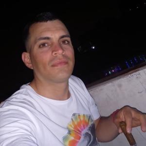 Девушки в Lima: Stevens Rodriguez, 36 - ищет парня из Lima