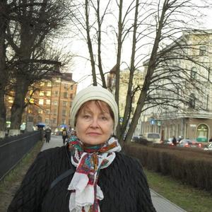 Татьяна, 69 лет, Новосибирск
